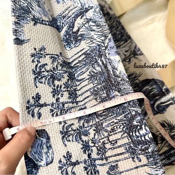 Christian Dior Around The World straw tote bag - Picture 8 of 9